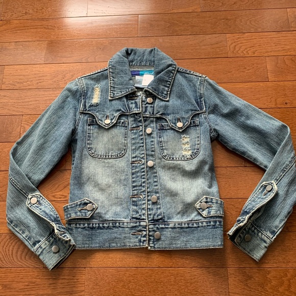 🔥Delias Factory Distressed Denim Jacket🔥 - Picture 2 of 8